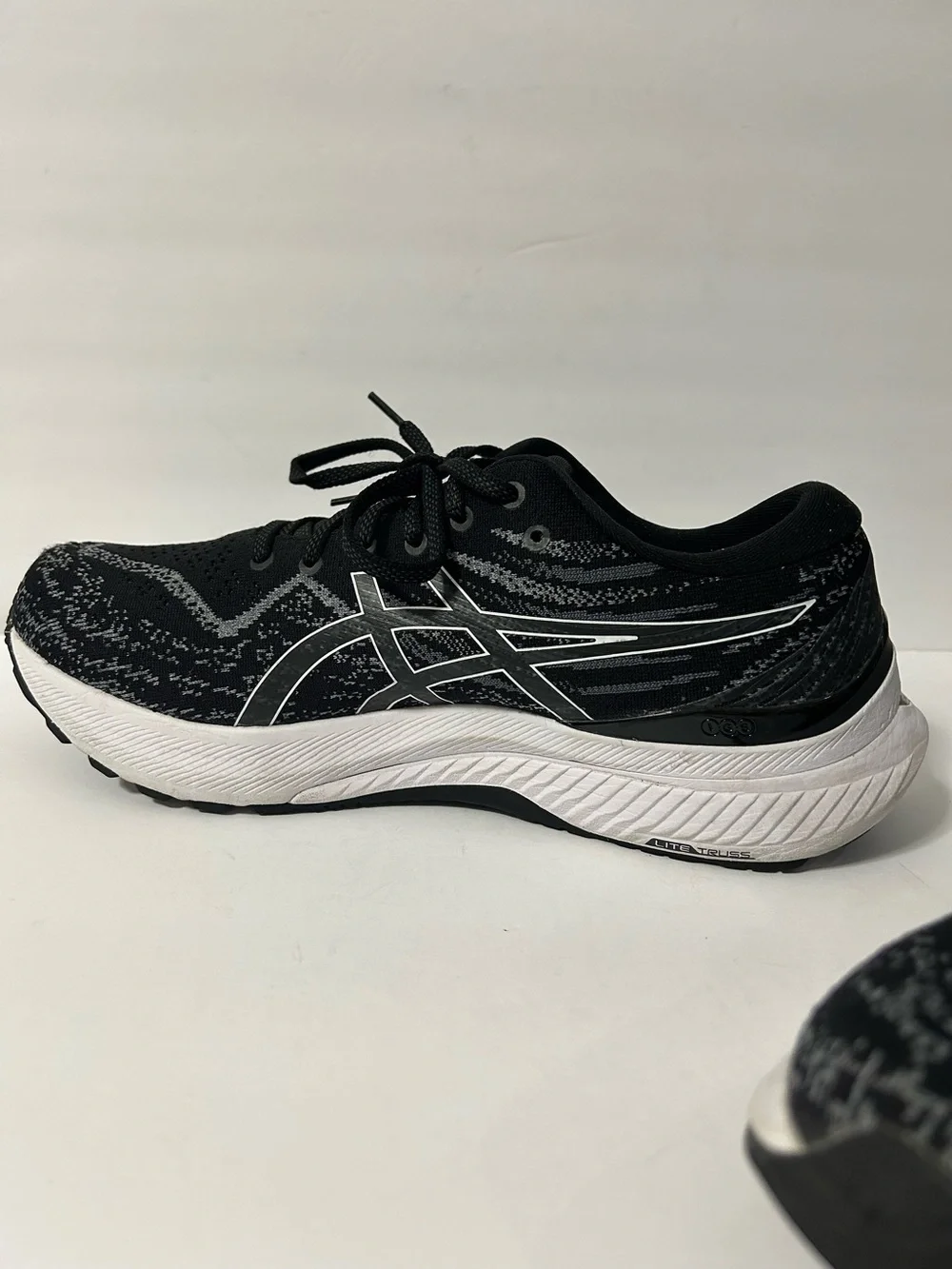 ASICS GEL-Kayano 29 Running Shoes W12 Men 10 Black Cushioned Stability Sneakers